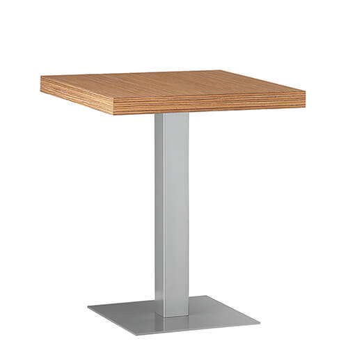 El pie de mesa ACER Q40 PM presenta una base cuadrada de 40x40 cm que aporta estabilidad a <b>mesas de hostelería</b>. Ideal para tableros cuadrados (máximo de 80x80 cm) o redondos (máximo de 70 cm de diámetro). El pie central cuadrado ACER Q40 se caracte
