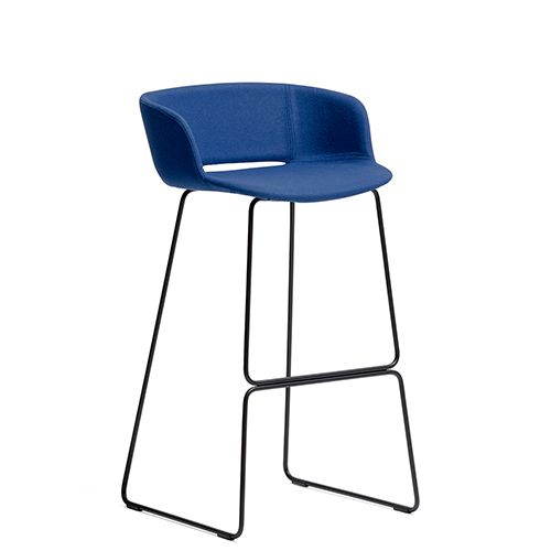 Taburete Babila de Pedrali con patas de metal