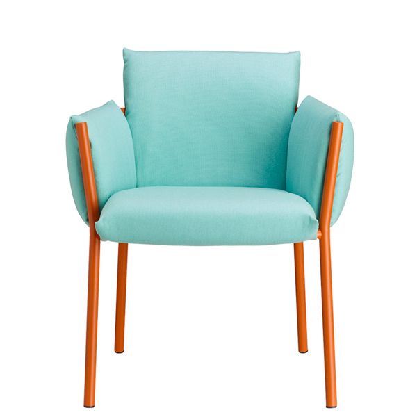 Sillón apto para exterior estructura en acero tubular con asiento y respaldo tapizado desenfundable en color a elegir