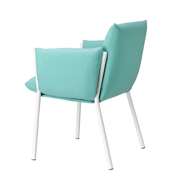 Sillón apto para exterior estructura en acero tubular con asiento y respaldo tapizado desenfundable en color a elegir