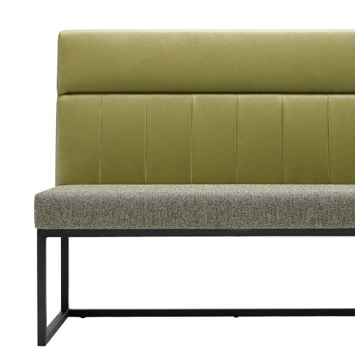 El modelo DELIA 100 BD  pertenece a la colección DELIA de bancadas destinadas a espacios públicos