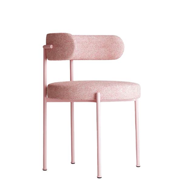 Silla tapizada estilo moderno y minimalista para restaurantes y hoteles. Asiento y respaldo tapizado con formas redondeadas y suaves para proyectos de hostelería.