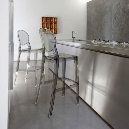 Taburete apilable de policarbonato para hostelería