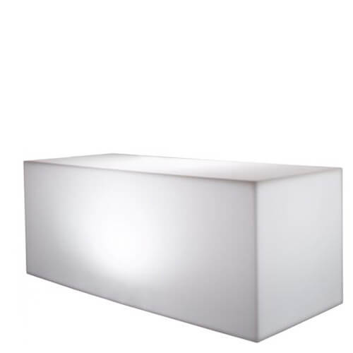 <b>Banco con luz KUBE LIGHT para terrazas</b> de hostelería y locales modernos. Adaptado para uso exterior