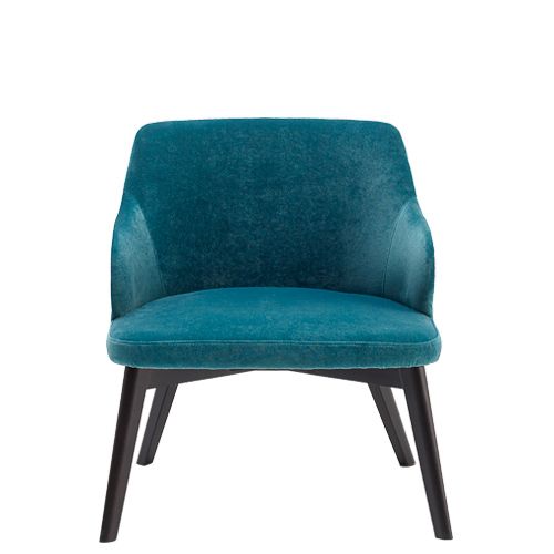 Butaca baja estructura en madera de haya natural o teñida en color a elegir con asiento y respaldo tapizado en tela o polipiel a elegir. Opción de respaldo exterior en médula o tapizado.