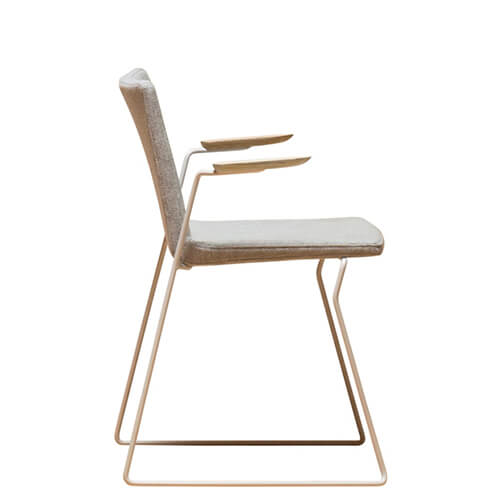 Sillón OSAKA TESS SBP tapizado para restaurante y locales que busquen un mobiliario de hostelería moderno