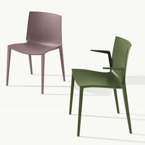 Palau 1021 Et Al Sillón en plástico para hostelería y terrazas de restaurantes y hoteles. Estilo, ligereza y confort para cualquier proyecto.
