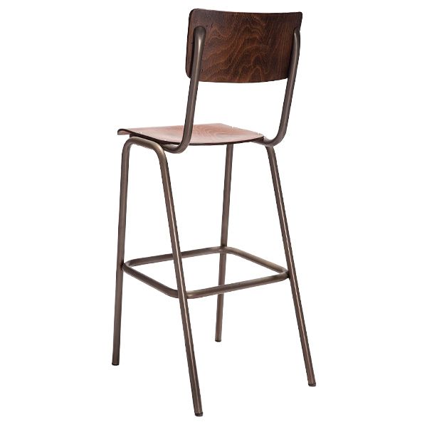 con asiento y respaldo en madera de haya teñida.
