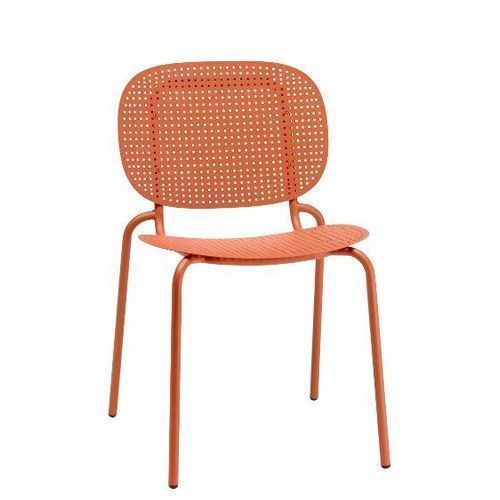 Silla metálica apilable para hostelería, interior y exterior