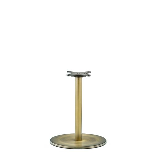 El pie de mesa central bajo ANTIQUE R40 PMB  pertenece a la colección de pies de mesa central ANTIQUE.  Se caracteriza por tener un estructura formada por una base redonda y una columna también redonda y una altura estándar. Sus diferentes acabados hacen