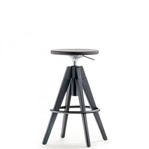 Arki Stool de Pedrali taburete con asiento regulable en altura