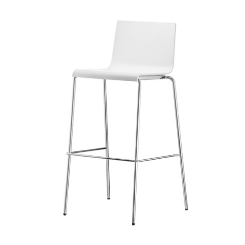 sus materiales la hacen una banqueta moderna ideal para combinar en lugares públicos. Muy funcional como recurso de hostelería para delimitar la zona correspondiente a la barra de bar