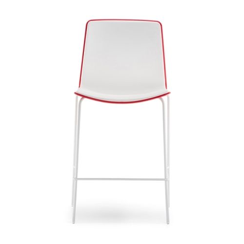 cafeterías. El diseño de este taburete de altura media se caracteriza por estar compuesto a base de formas muy modernas y simples