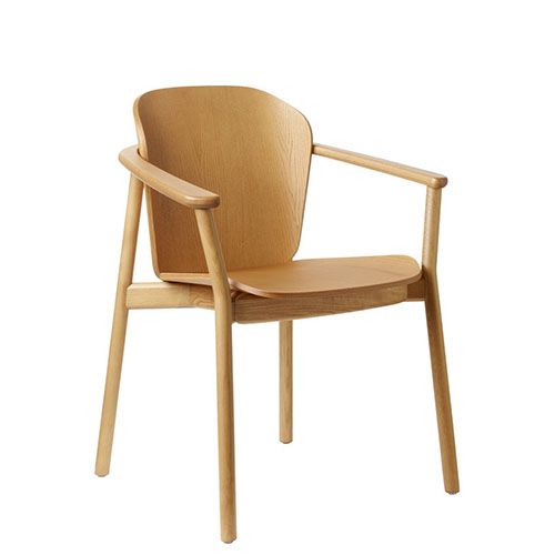 Sillón de madera tapizado para hostelería con diseño nórdico