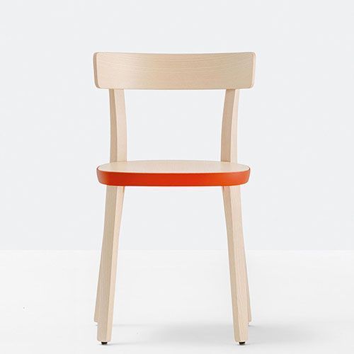 Silla Folk de Pedrali en fresno con asiento en madera