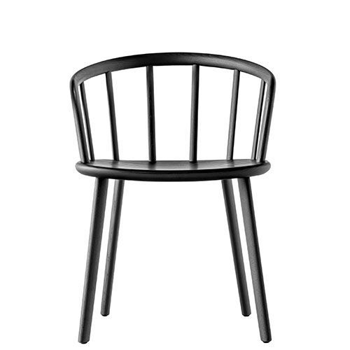 con la posibilidad de asiento tapizado.