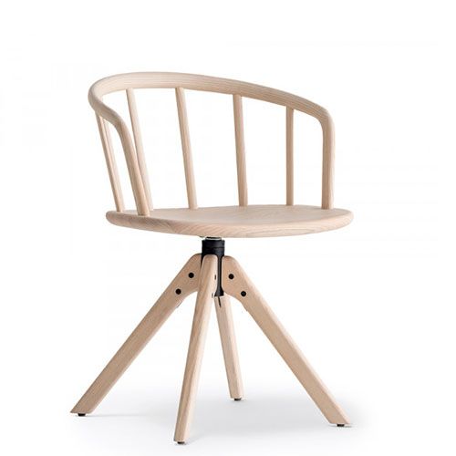 con la posibilidad de asiento tapizado.