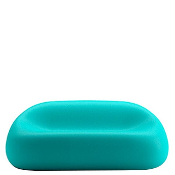 Sofá de Polietileno para Exterior – Diseño Envolvente y Luminoso