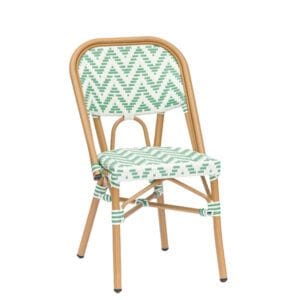 Silla ligera con asiento en médula para terrazas de hostelería