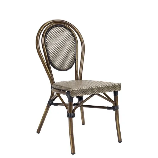 Silla en ratán sintético para hostelería