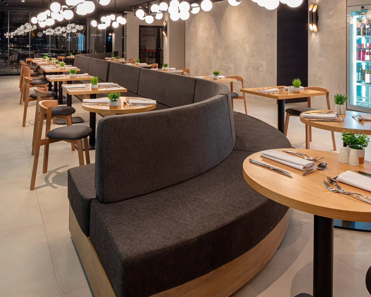 Bancadas adaptadas espacios medida hosteleria hoteles Ingenia Contract