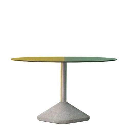 Mesa baja Concrete Pedrali con base en cemento para exterior