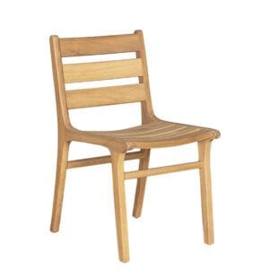 Silla en madera maciza de Iroko para terrazas de hostelería