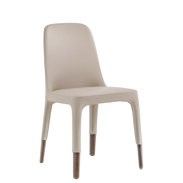 Silla tapizada con patas de aluminio y diseño elegante