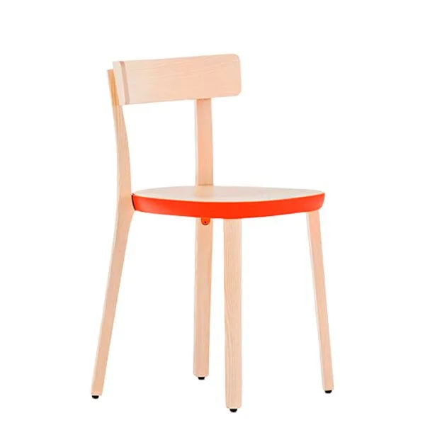 Silla Folk de Pedrali en fresno con asiento en madera