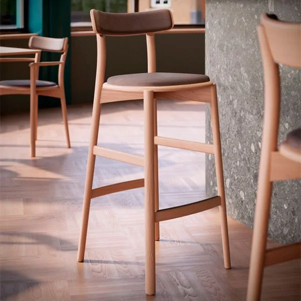 Taburete con asiento y respaldo tapizado
