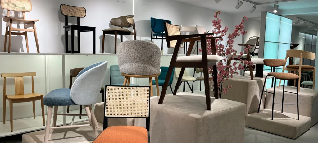 la mayor tienda exposición especializada en sillas de hostelería