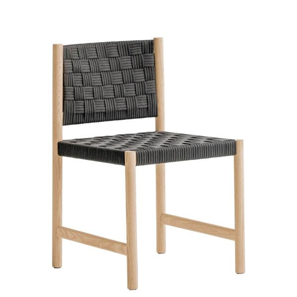 Silla de interior en madera con asiento tapizado