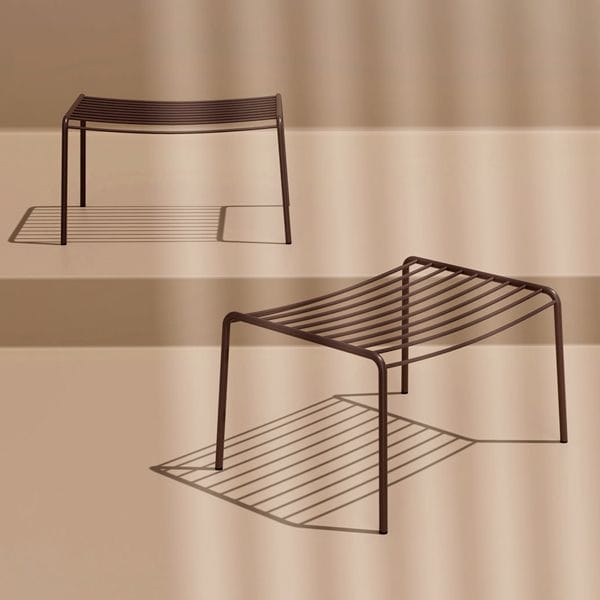 Puff estructura tubo metálico minimalista para terrazas