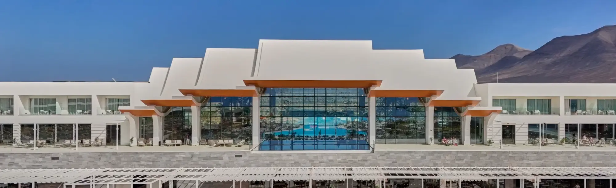 Hotel resort barcelo playa blanca