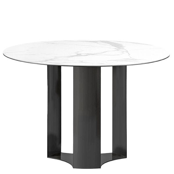Mesa de diseño para hostelería con estructura en acero