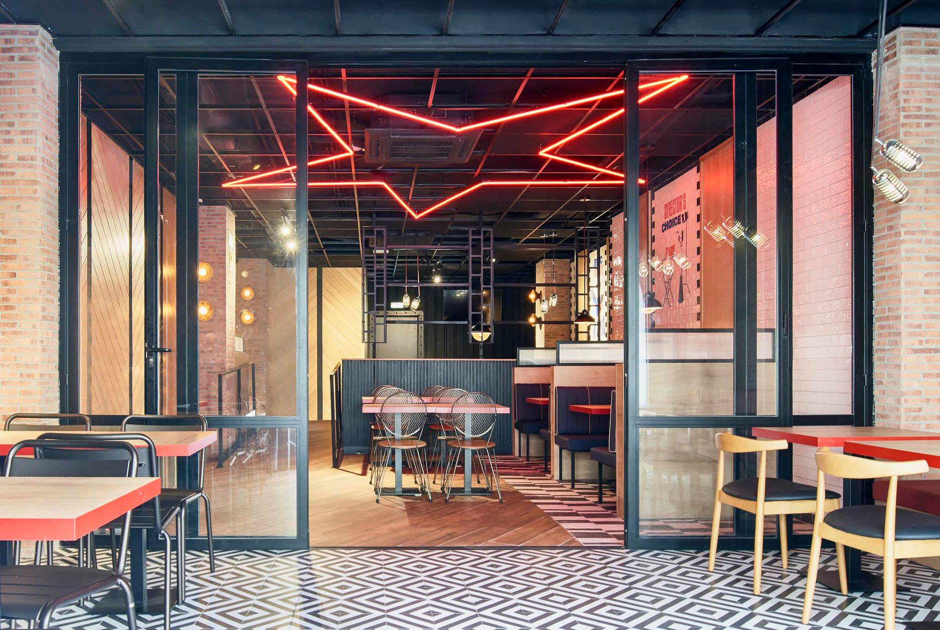 Proyecto Fosters hollywood Ingenia Contract 3