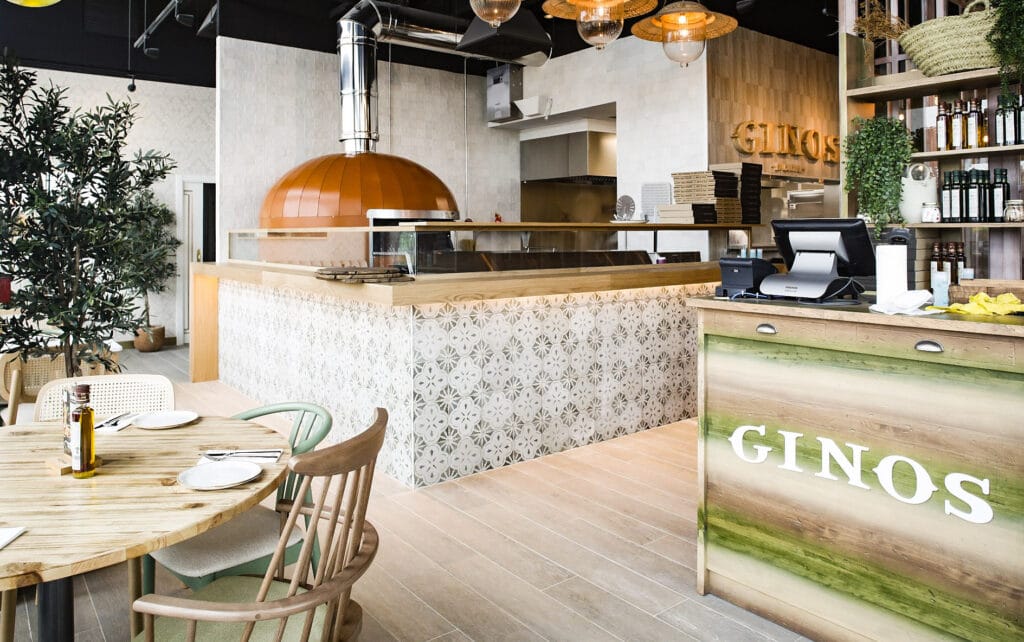 Proyecto cadena restaurantes Ginos Ingenia Contract