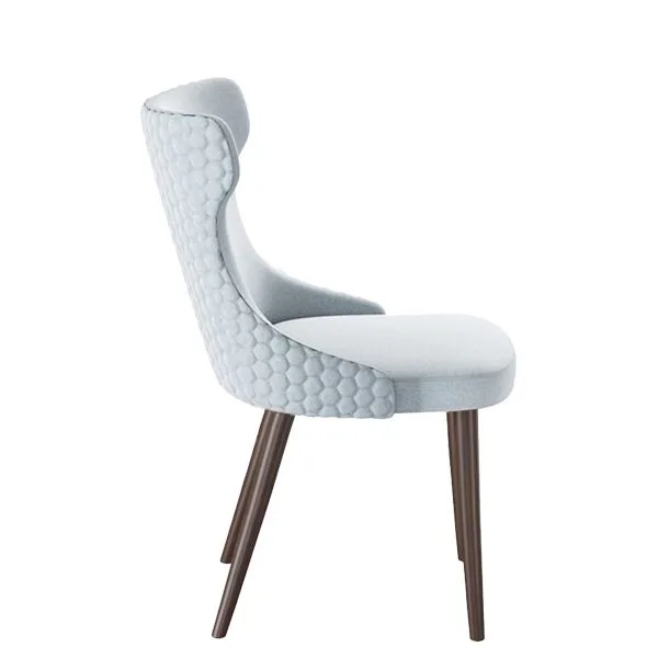 Silla tapizada con estructura de madera – Diseño clásico