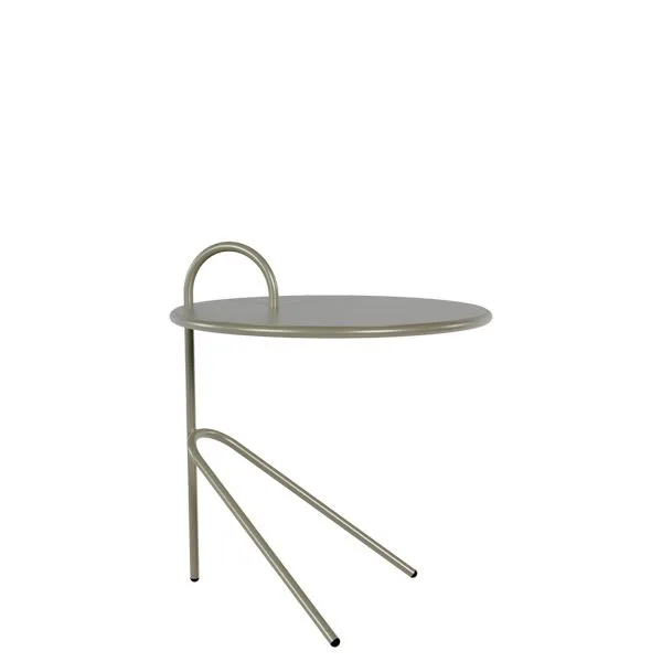 Mesa baja con estructura metálica minimalista para terrazas