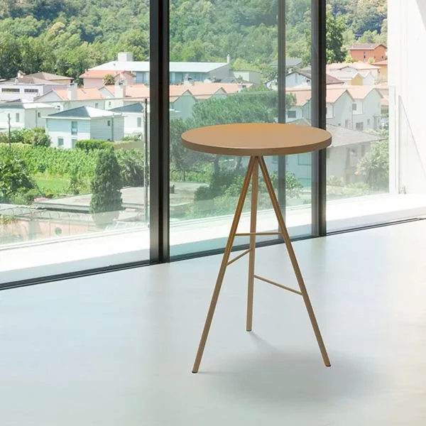 Mesa estilo minimalista metálica para terrazas de hostelería