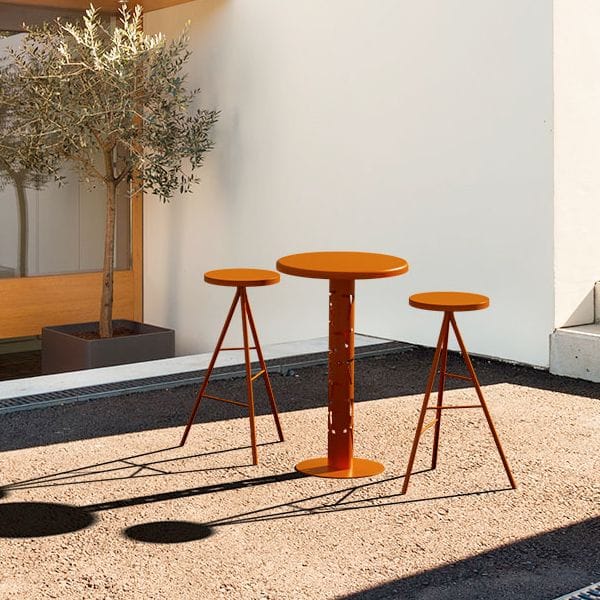 Mesa redonda de diseño estructura metálica para terrazas