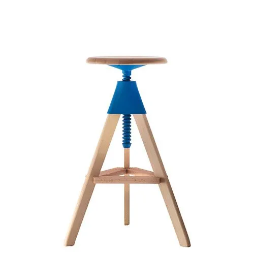 Taburete Tom Magis regulable en altura con estructura en madera de haya