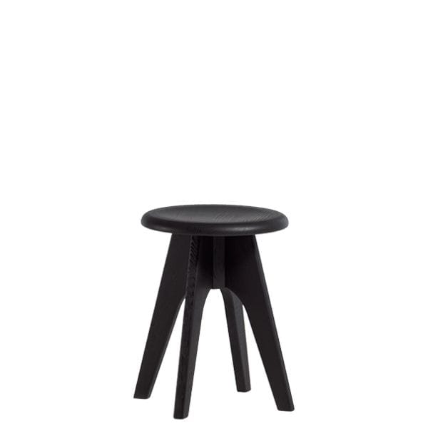 taburete bajo de madera minimalista