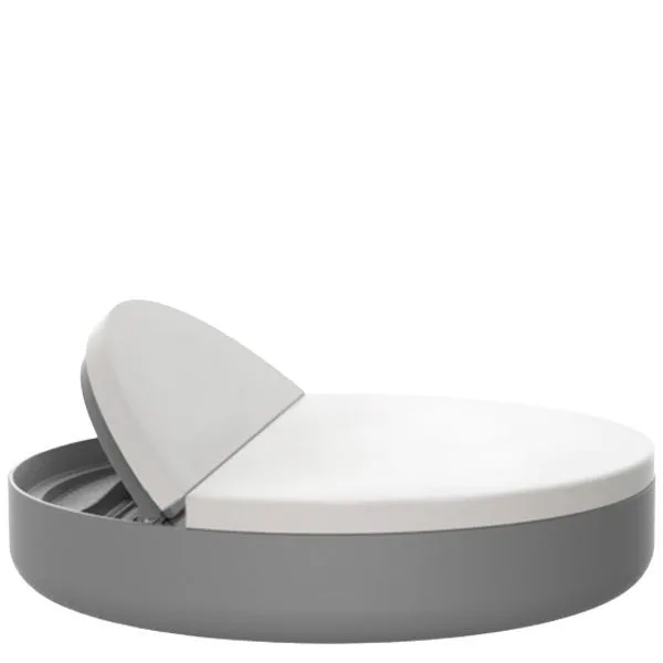 daybed Ulm Vondom con estructura en polietileno y asiento tapizado