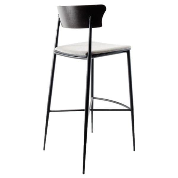 Taburete de madera con respaldo envolvente - Diseño Moderno