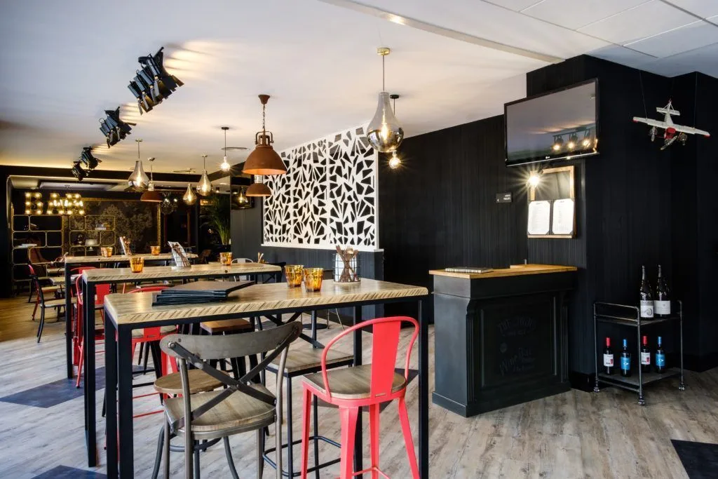 Mesas altas hostelería Ingenia Contract