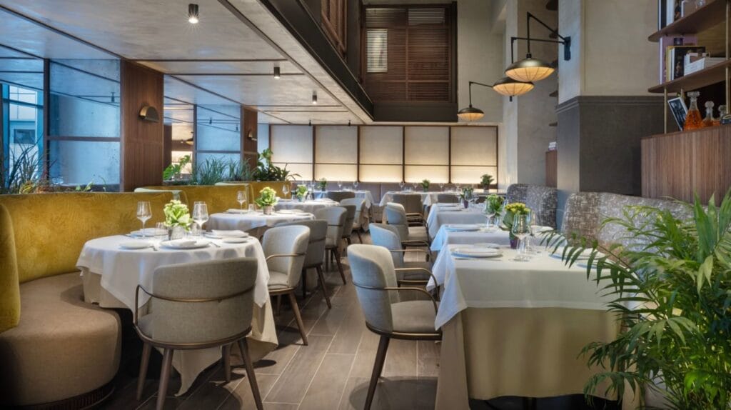 ac hotel cuzco by marriot comedor