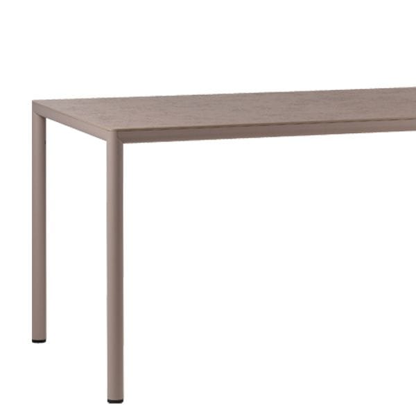 Mesa de exterior Piave 140 con estructura de aluminio y tablero HPL