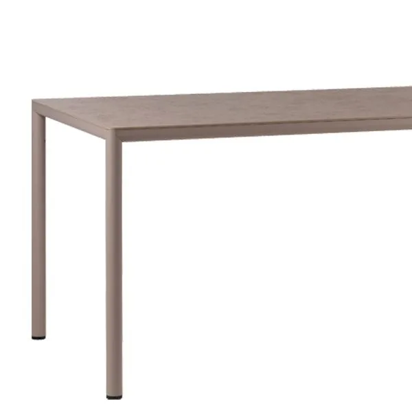 Mesa de exterior Piave 140 con estructura de aluminio y tablero HPL