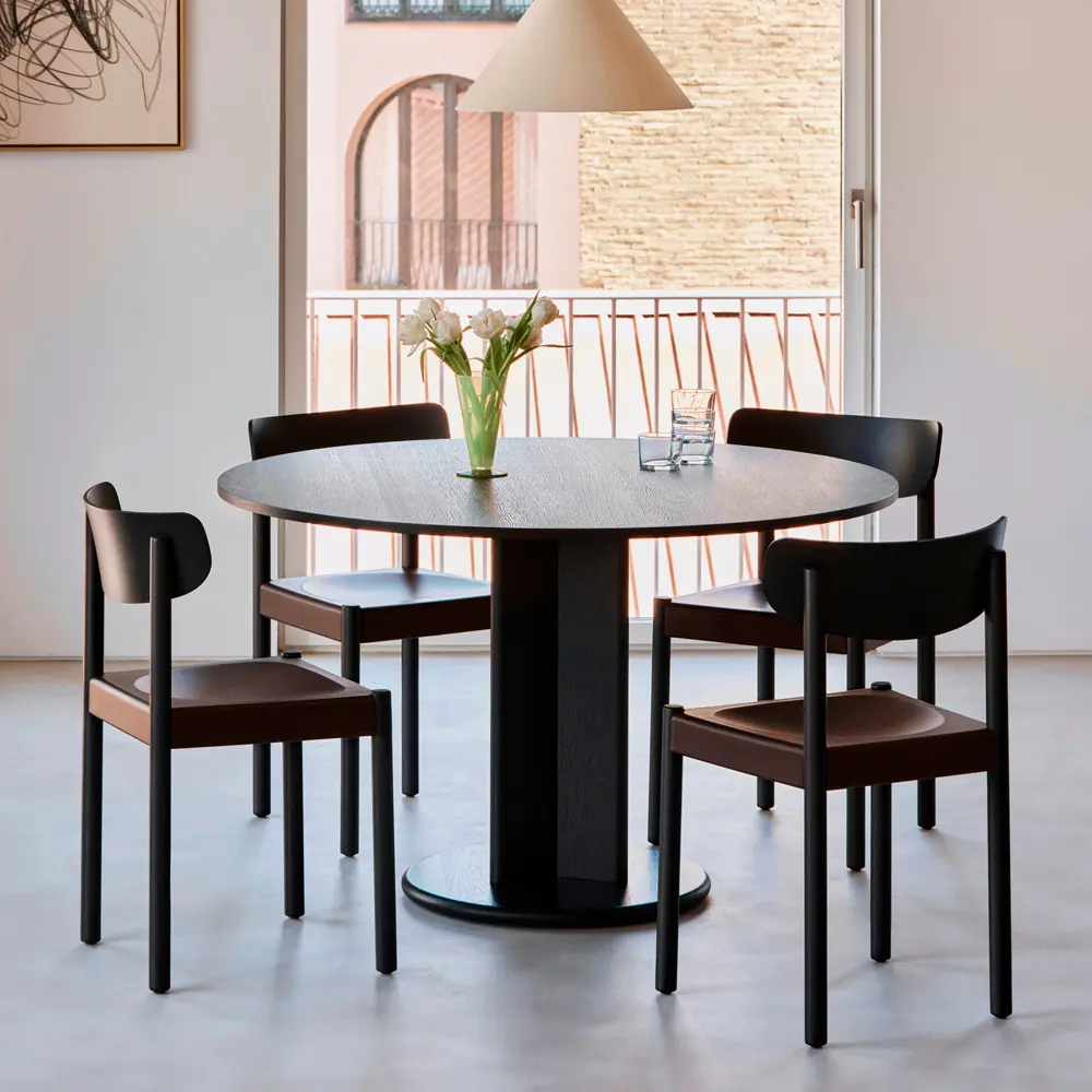 mesa pie central redonda madera chisel hay negro ambiente2
